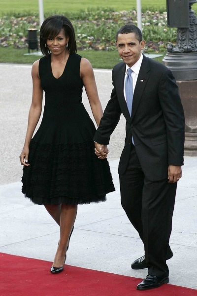 2009--Ъ°(Michelle Obama)ͳ°ϯNATOᡣһЩԵ΢ǿ׳һЩǺͳվһʱ򣬲Сȹѡĺܳɹ°õһ˵ϸͬʱ˿÷˿ഺ