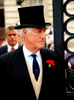 贵族血统的身份象征 英国绅士"帽子礼节"